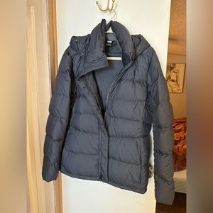 Dark grey women’s north face. XXXL